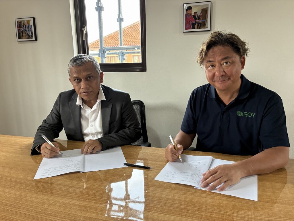 IKAMAJA代表-Perdi-Saefullah氏（左）、ROY株式会社代表取締役-大石竜次（右）